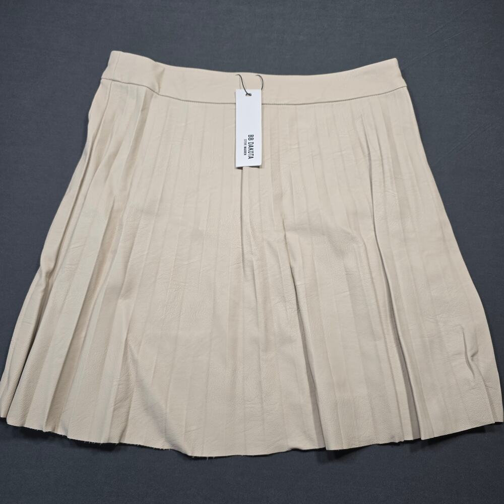 BB Dakota Steve Madden Tan Mini Skirt NEW $89 Faux Leather Women's Size 6 Aline